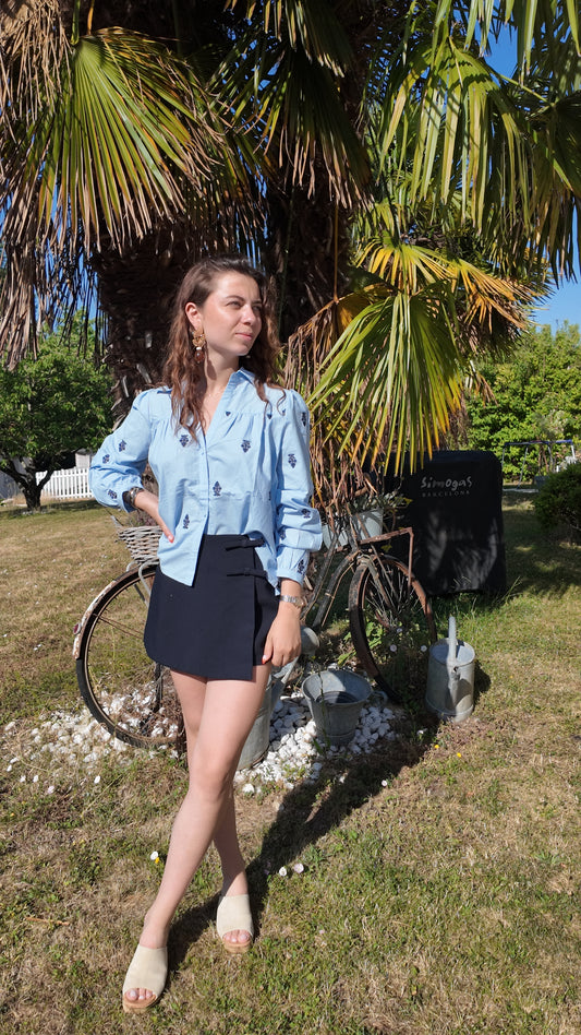 Chemise Bleu Ciel Brodée